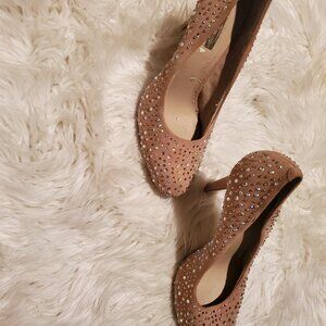 INC INTERNATIONAL CONCEPTS STUDDED PUMPS